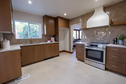 1270 E Crystal Ave, Salt Lake City, UT 84106 - Photo 10