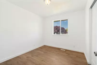 13484 S Homestead Ln, Riverton, UT 84065 - Photo 10