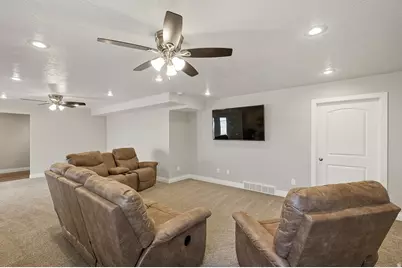 351 W Skyline Dr, Loa, UT 84747 - Photo 38