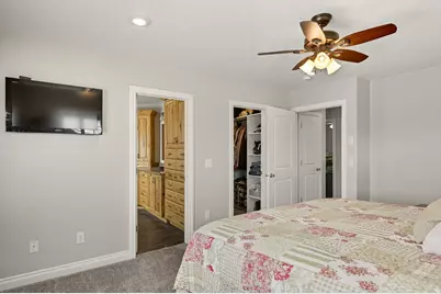 351 W Skyline Dr, Loa, UT 84747 - Photo 18