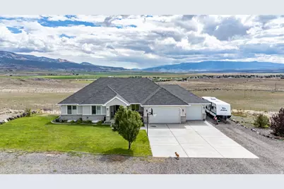 351 W Skyline Dr, Loa, UT 84747 - Photo 52