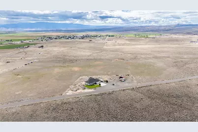 351 W Skyline Dr, Loa, UT 84747 - Photo 58