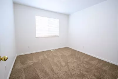 960 E 3400 N, Layton, UT 84040 - Photo 24