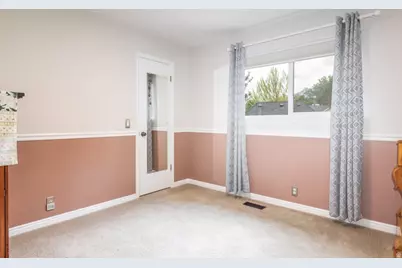 10183 S Hickory Point Dr, Sandy, UT 84092 - Photo 18
