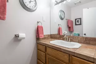 10183 S Hickory Point Dr, Sandy, UT 84092 - Photo 22