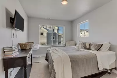 9757 N Aaron Ave, Eagle Mountain, UT 84005 - Photo 14