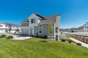 9757 N Aaron Ave, Eagle Mountain, UT 84005 - Photo 4