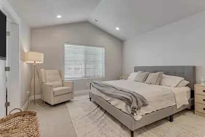 9757 N Aaron Ave, Eagle Mountain, UT 84005 - Photo 10