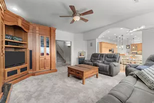 876 E High Country Dr N, Orem, UT 84097 - Photo 16