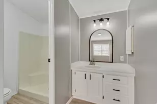 1109 W Barberry Dr, Taylorsville, UT 84123 - Photo 18