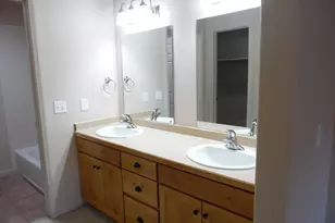 687 W Hale Ave, Moab, UT 84532 - Photo 12