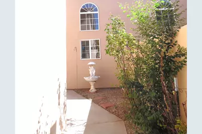 687 W Hale Ave, Moab, UT 84532 - Photo 2