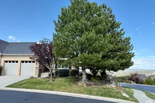 1562 E Fairway Ridge Rd, Draper, UT 84020 - Photo 1