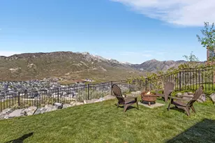 15057 S Winged Bluff Ln, Draper, UT 84020 - Photo 2