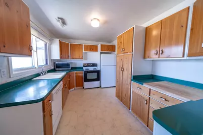 445 E Riverside Dr, Price, UT 84501 - Photo 6