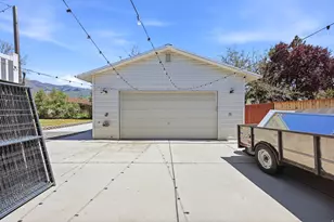 180 E 900 S, Layton, UT 84041 - Photo 8