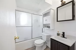 180 E 900 S, Layton, UT 84041 - Photo 20