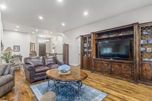 3077 E Scenic Valley Ln S, Sandy, UT 84092 - Photo 10