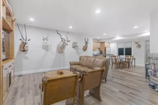 3077 E Scenic Valley Ln S, Sandy, UT 84092 - Photo 28