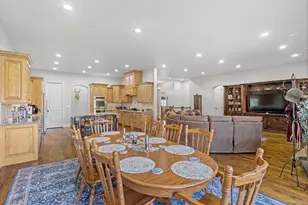 3077 E Scenic Valley Ln S, Sandy, UT 84092 - Photo 12