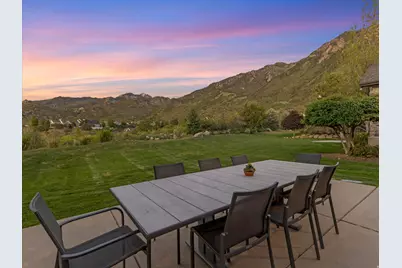 3077 E Scenic Valley Ln S, Sandy, UT 84092 - Photo 42