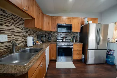 1147 W Linda Vista Dr S, West Valley, UT 84119 - Photo 6