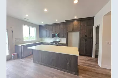 2825 W 2940 N #225, Plain City, UT 84404 - Photo 4