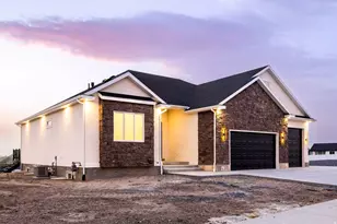 689 W 85 S, Hyrum, UT 84319 - Photo 44