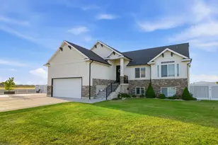 2832 W 2550 N, Plain City, UT 84404 - Photo 2