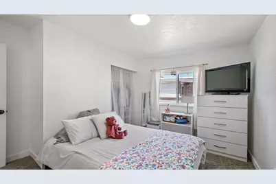 2861 S 3000 W, West Valley, UT 84119 - Photo 18