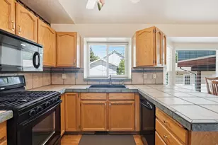 5656 W Sunkist Dr, Salt Lake City, UT 84118 - Photo 8