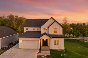 292 W 370 N, Smithfield, UT 84335 - Photo 1