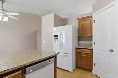 438 W Alfred Dr N, Tooele, UT 84074 - Photo 12