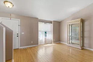 438 W Alfred Dr N, Tooele, UT 84074 - Photo 2