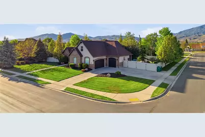 5808 W Woodshire Ln, Highland, UT 84003 - Photo 4