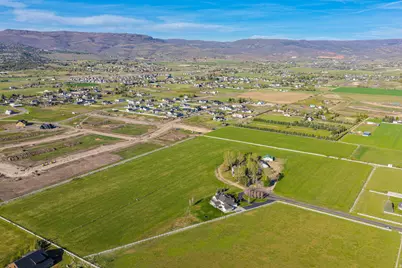 1910 S Creedkside Ct E, Heber City, UT 84032 - Photo 2