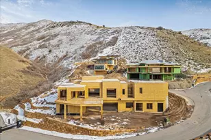 2379 S Cannon Dr, Salt Lake City, UT 84109 - Photo 8