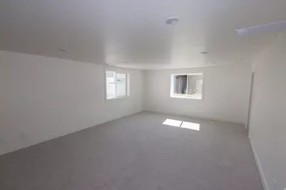 1112 E 50 N, Hyde Park, UT 84318 - Photo 44