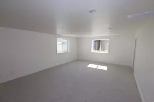 1112 E 50 N, Hyde Park, UT 84318 - Photo 44