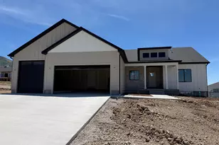 1112 E 50 N, Hyde Park, UT 84318 - Photo 1