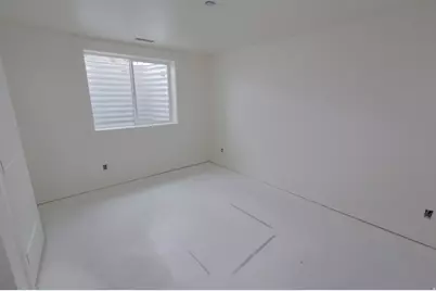 1112 E 50 N, Hyde Park, UT 84318 - Photo 12