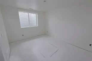 1112 E 50 N, Hyde Park, UT 84318 - Photo 12