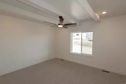 1112 E 50 N, Hyde Park, UT 84318 - Photo 18