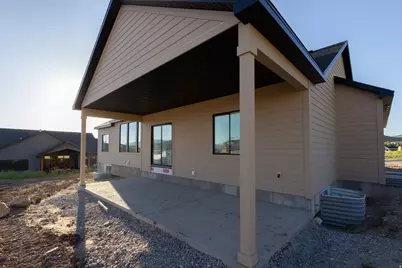 1112 E 50 N, Hyde Park, UT 84318 - Photo 18