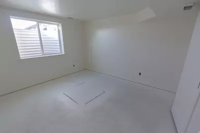 1112 E 50 N, Hyde Park, UT 84318 - Photo 14