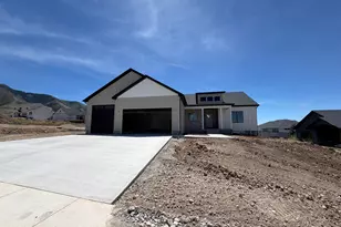 1112 E 50 N, Hyde Park, UT 84318 - Photo 2