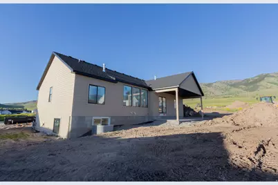 1112 E 50 N, Hyde Park, UT 84318 - Photo 20