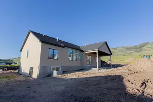 1112 E 50 N, Hyde Park, UT 84318 - Photo 20