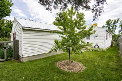 2212 E 4500 S, Salt Lake City, UT 84117 - Photo 28