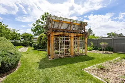 2212 E 4500 S, Salt Lake City, UT 84117 - Photo 4